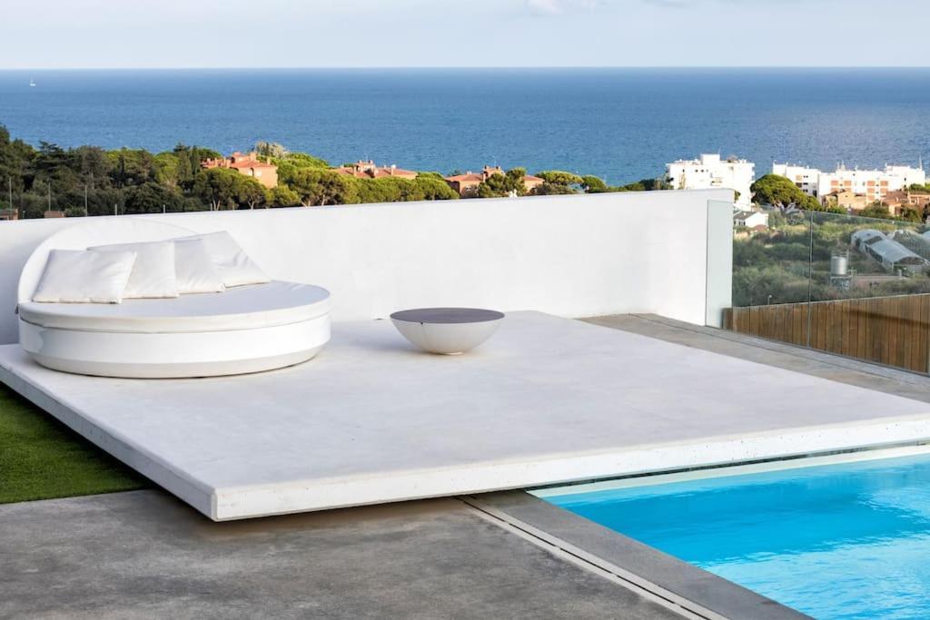 La Villa Blanca Luxury Villa Barcelona & Costa Brava Sant Vicenc de Montalt Exterior photo